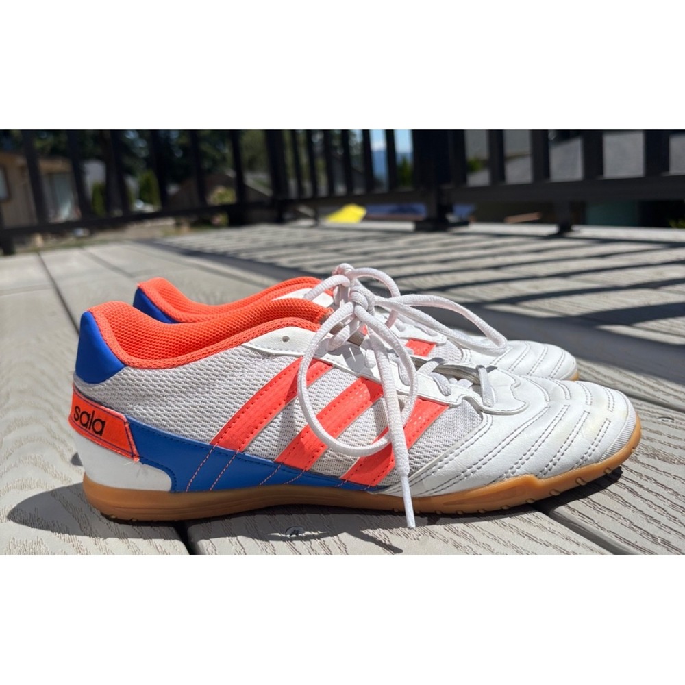 Adidas Super Sala‎ Soccer Shoes Men's Size 6.5 White/Coral/Blue FV2560